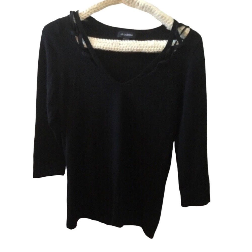 Le Chateau Women Black 3/4 Sleeve Sweater. Size Small. PreOwned, great condition